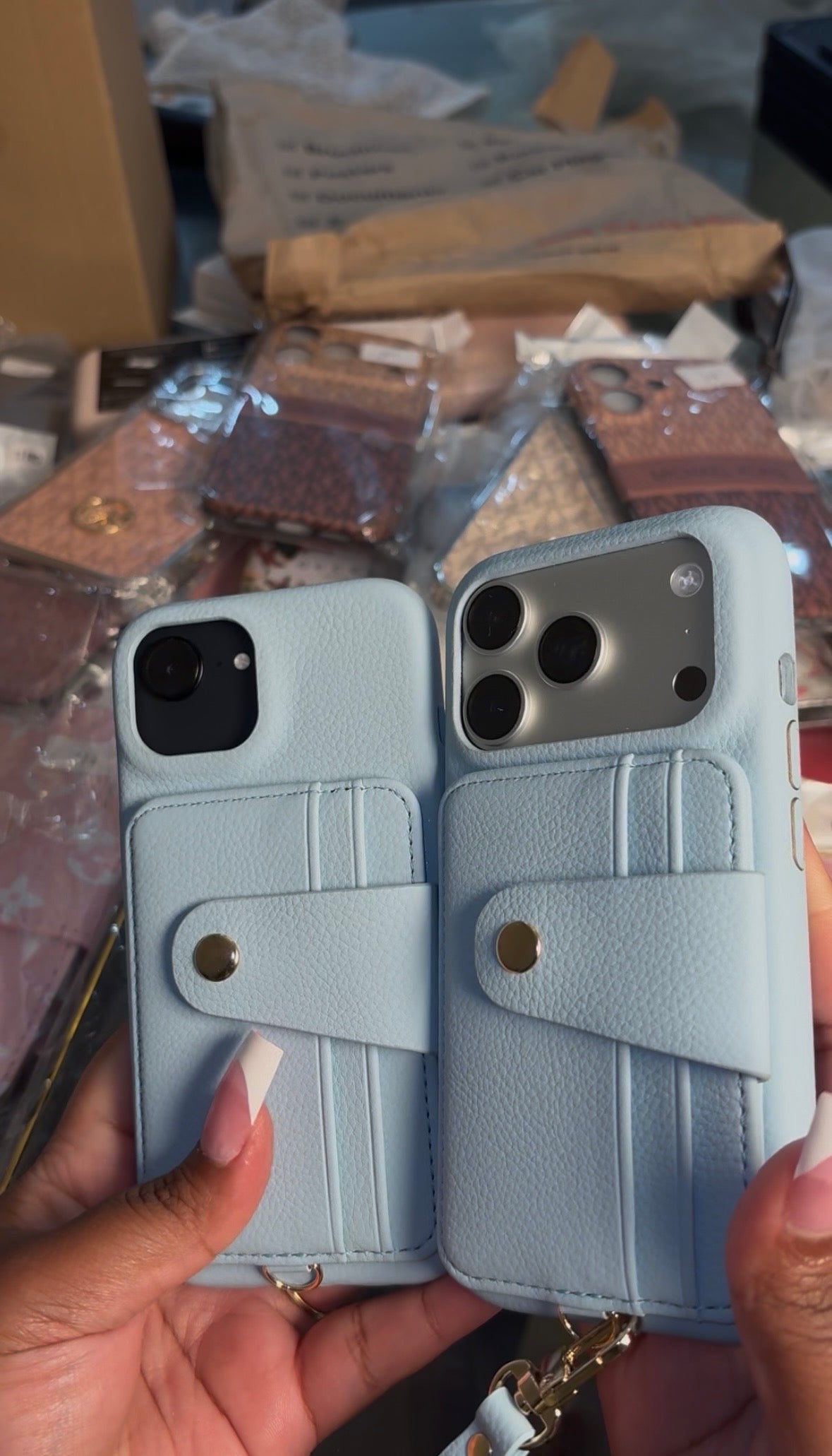 Icy wallet phone case