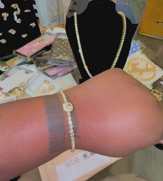 Favored bracelet